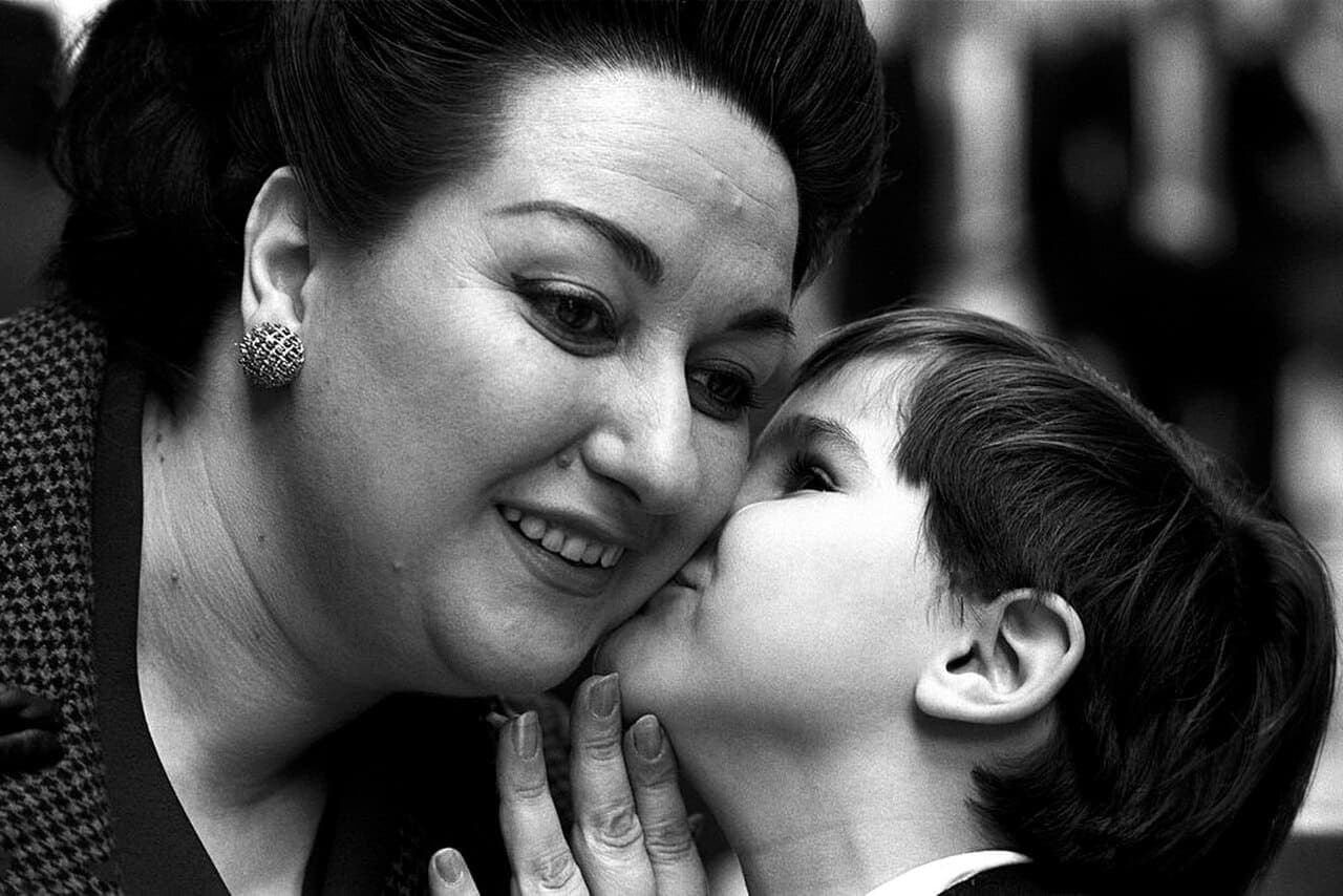 Montserrat Caballé con su hijo, 1971